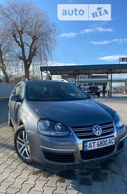 Универсал Volkswagen Golf 2008 в Снятине