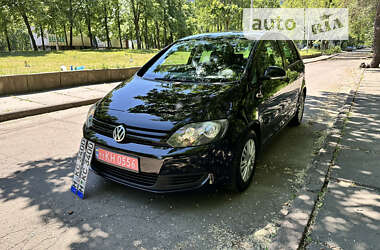 Хэтчбек Volkswagen Golf 2009 в Киеве