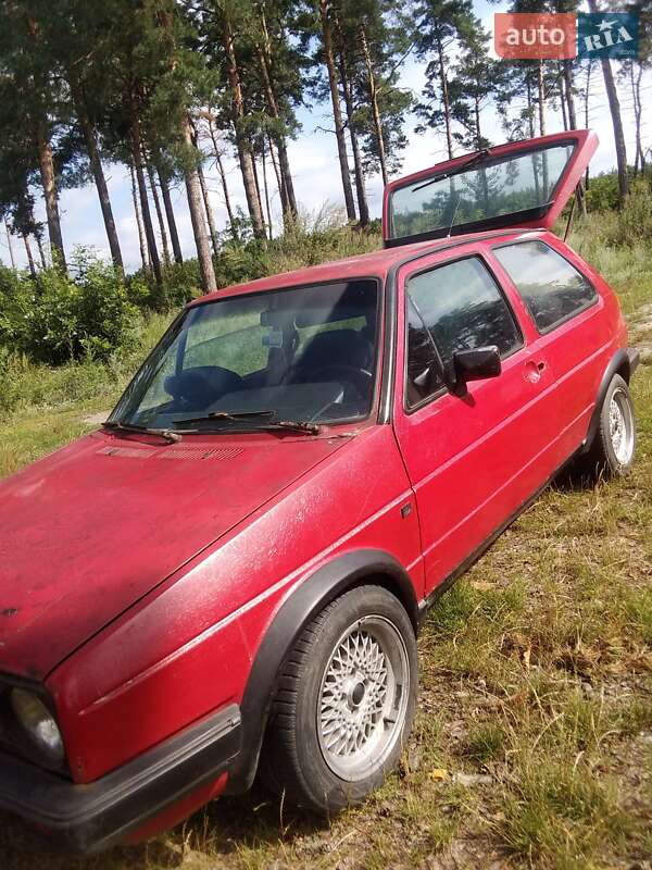 Хэтчбек Volkswagen Golf 1985 в 