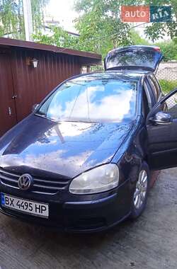 Хэтчбек Volkswagen Golf 2004 в Славуте