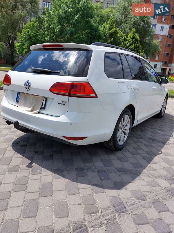 Универсал Volkswagen Golf 2016 в Хмельницком