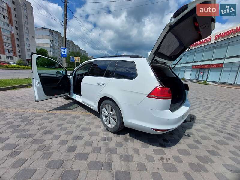 Универсал Volkswagen Golf 2016 в Хмельницком