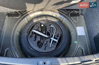 Хэтчбек Volkswagen Golf 2011 в 