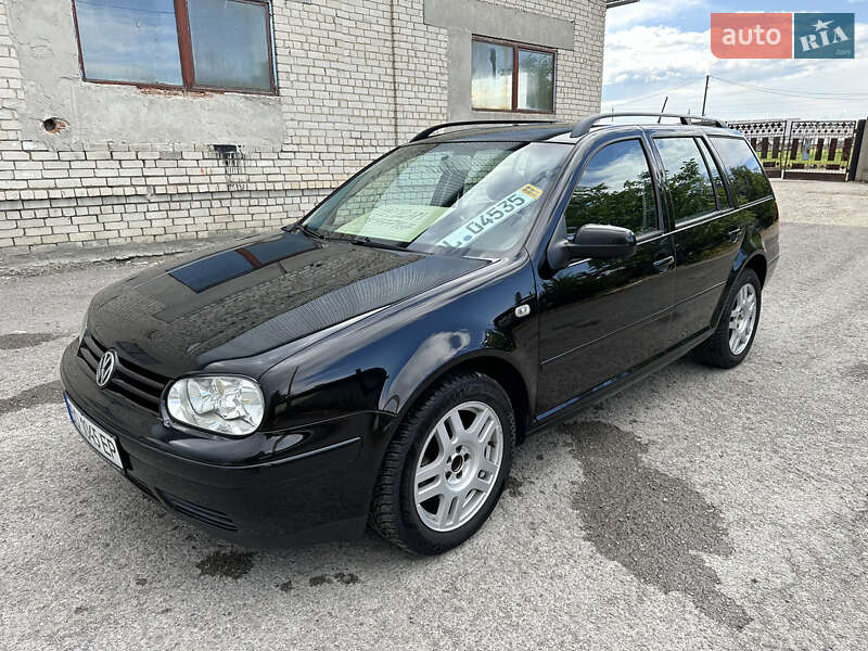 Volkswagen Golf 2004