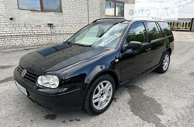 Универсал Volkswagen Golf 2004 в Бучаче