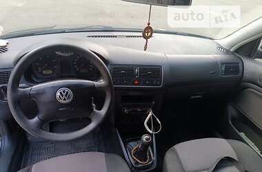 Хэтчбек Volkswagen Golf 2000 в Бахмаче