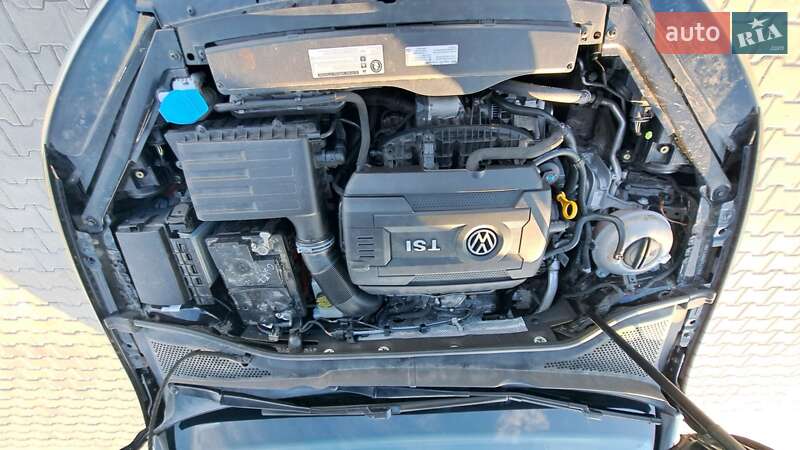 Хэтчбек Volkswagen Golf 2016 в Луцке фото 9 Хэтчбек Volkswagen Golf 2016 в Луцке