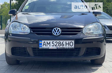 Хэтчбек Volkswagen Golf 2005 в Бердичеве