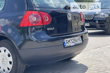 Хэтчбек Volkswagen Golf 2005 в Бердичеве