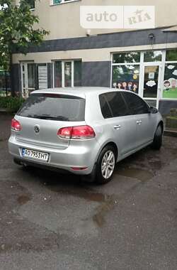 Хэтчбек Volkswagen Golf 2008 в Ужгороде