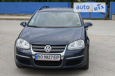 Универсал Volkswagen Golf 2009 в Гусятине