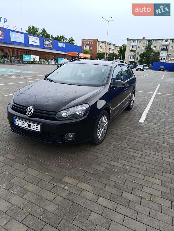 Универсал Volkswagen Golf 2011 в 