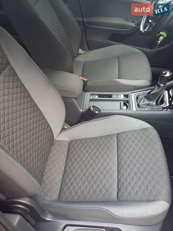 Універсал Volkswagen Golf 2018 в Калуші