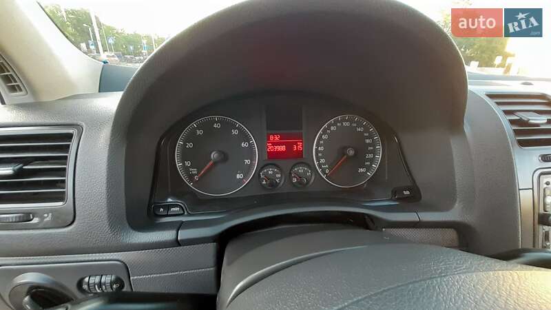 Хетчбек Volkswagen Golf 2005 в Кам'янець-Подільському