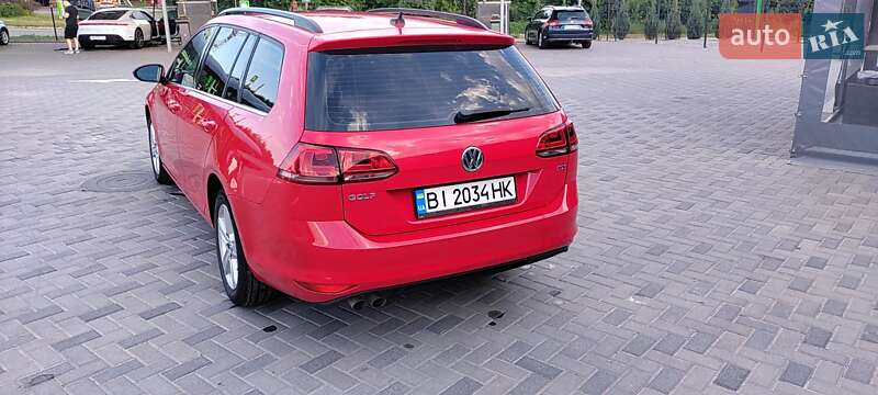 Універсал Volkswagen Golf 2015 в Полтаві