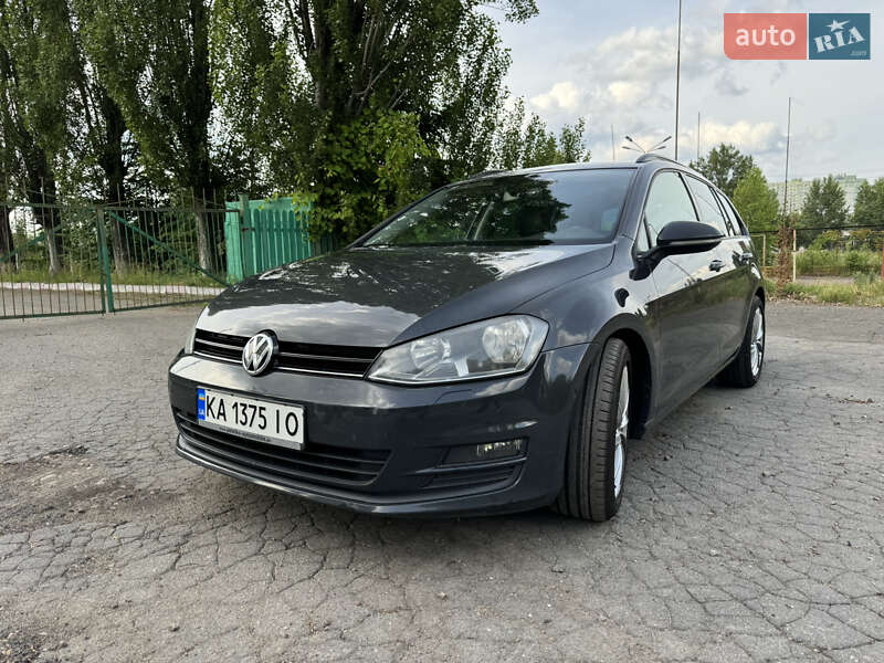 Универсал Volkswagen Golf 2013 в Киеве