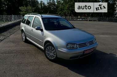 Универсал Volkswagen Golf 2004 в Киеве