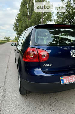 Хетчбек Volkswagen Golf 2005 в Кривому Розі