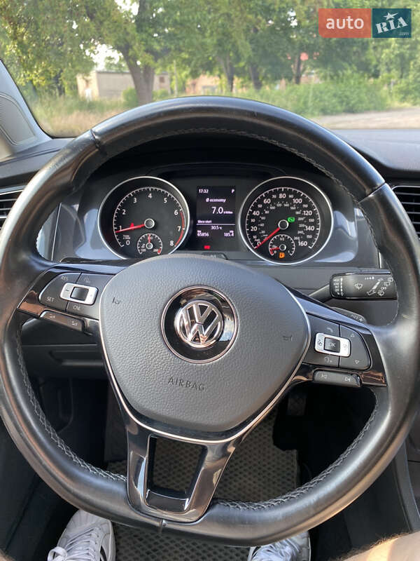 Хетчбек Volkswagen Golf 2018 в Кривому Розі