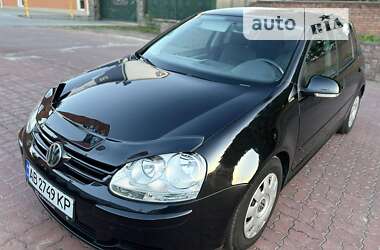 Хэтчбек Volkswagen Golf 2005 в Виннице