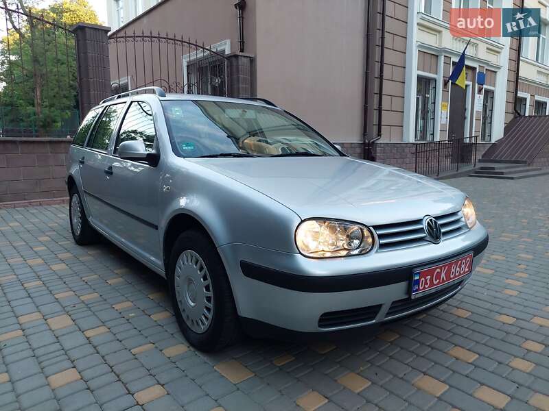 Универсал Volkswagen Golf 2002 в Одессе