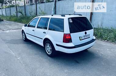 Универсал Volkswagen Golf 2000 в Киеве