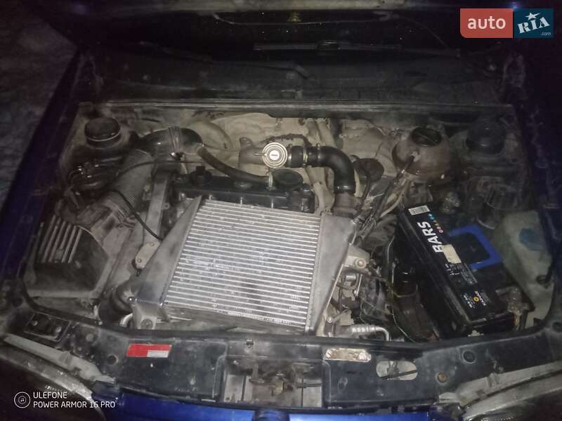 Хэтчбек Volkswagen Golf 1992 в Рахове