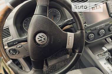 Хетчбек Volkswagen Golf 2006 в Кропивницькому