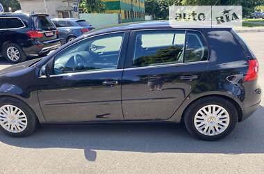 Хэтчбек Volkswagen Golf 2006 в Луцке