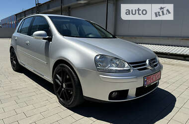 Хетчбек Volkswagen Golf 2006 в Івано-Франківську