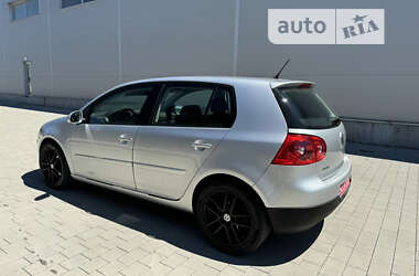 Хетчбек Volkswagen Golf 2006 в Івано-Франківську