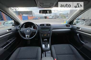 Универсал Volkswagen Golf 2010 в Житомире