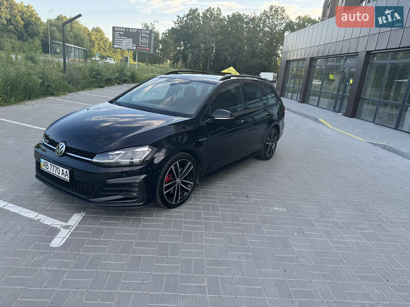 Универсал Volkswagen Golf 2018 в Виннице
