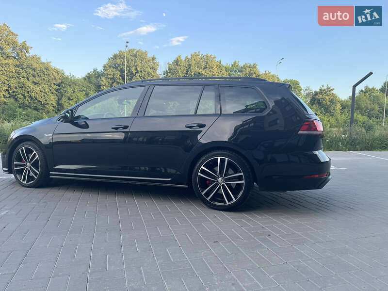 Универсал Volkswagen Golf 2018 в Виннице