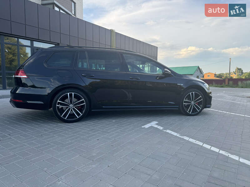 Универсал Volkswagen Golf 2018 в Виннице