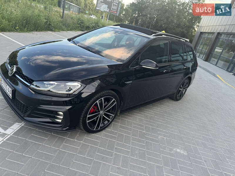 Универсал Volkswagen Golf 2018 в Виннице