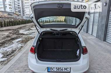 Хэтчбек Volkswagen Golf 2014 в Львове