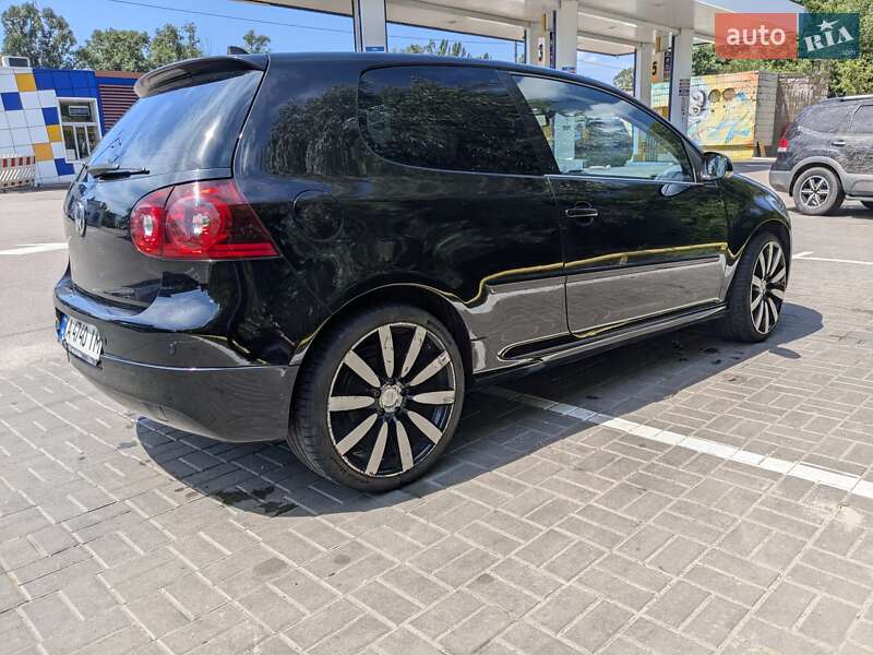 Хетчбек Volkswagen Golf 2007 в Києві