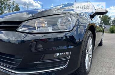 Хетчбек Volkswagen Golf 2015 в Ковелі