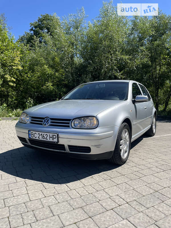 Хэтчбек Volkswagen Golf 2000 в Львове