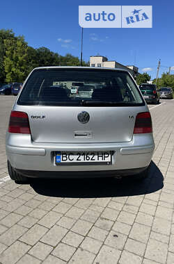 Хэтчбек Volkswagen Golf 2000 в Львове