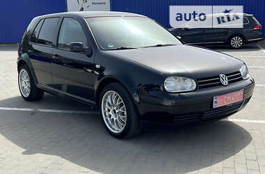 Хетчбек Volkswagen Golf 2002 в Калуші