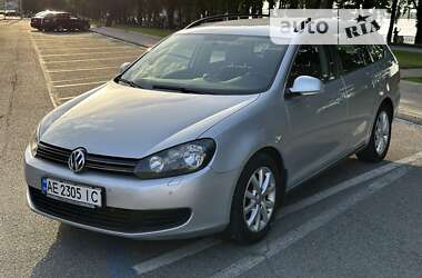 Універсал Volkswagen Golf 2013 в Дніпрі