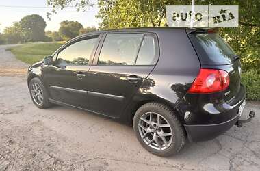 Хетчбек Volkswagen Golf 2005 в Хоролі