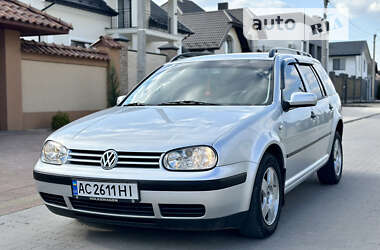 Универсал Volkswagen Golf 2004 в Ровно