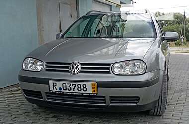 Універсал Volkswagen Golf 2003 в Тернополі