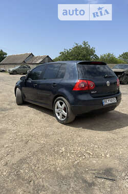 Хэтчбек Volkswagen Golf 2004 в Снигиревке