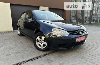 Хэтчбек Volkswagen Golf 2005 в Коломые