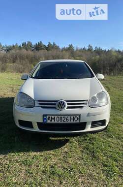 Хетчбек Volkswagen Golf 2008 в Житомирі