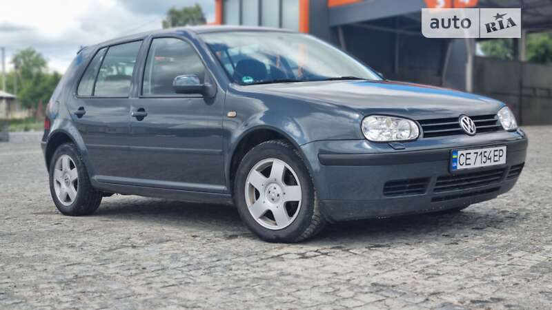 Хэтчбек Volkswagen Golf 1998 в Кельменцах